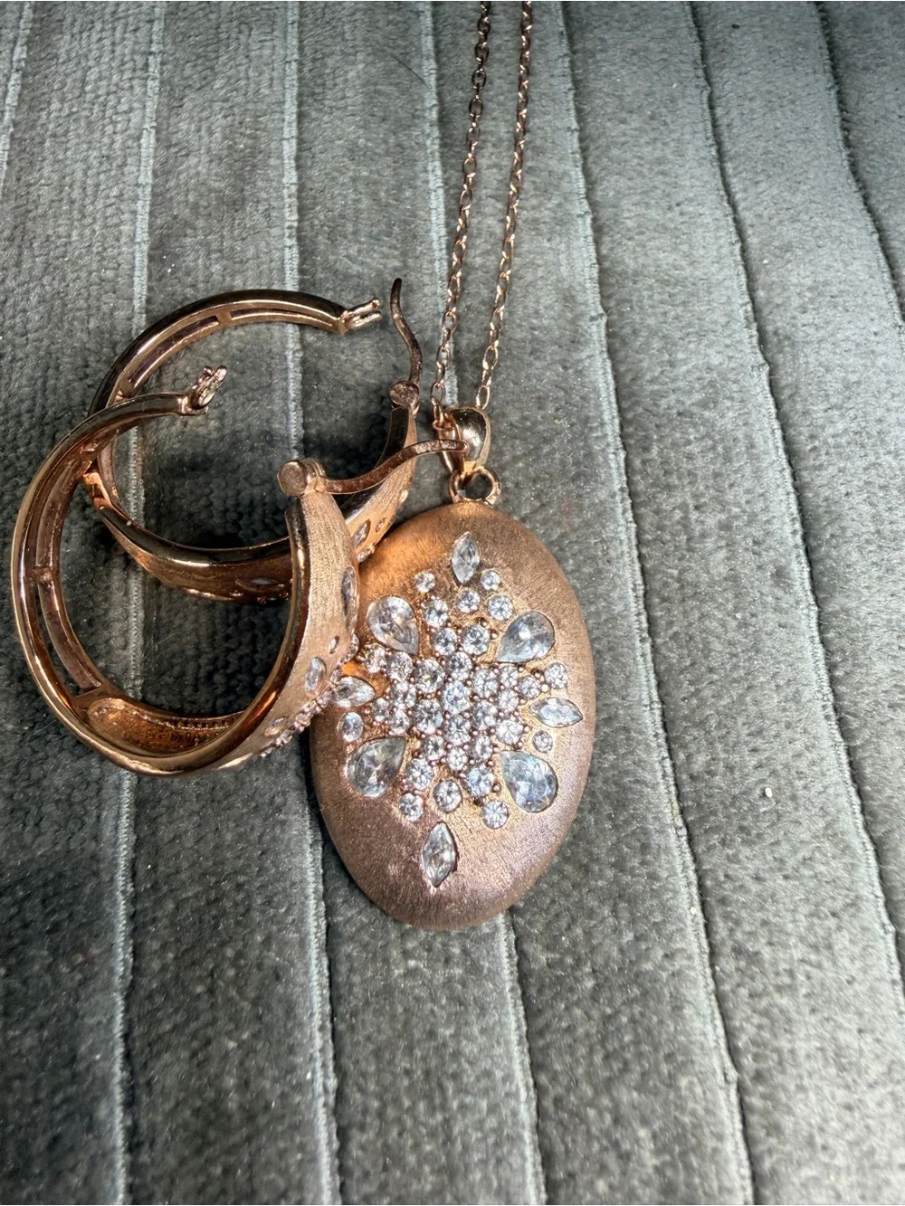 Vintage Rose Gold tone Crystal Floral Locket Necklace and Hoop Earring Set